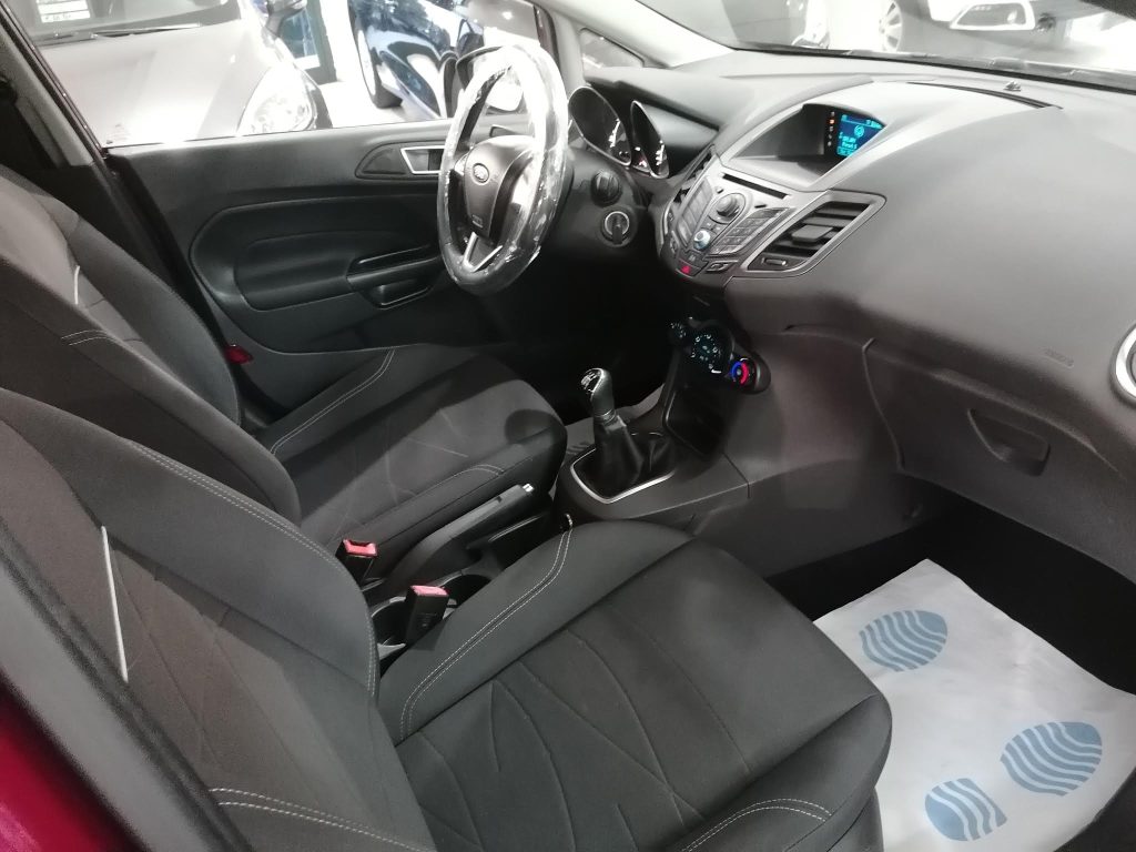 FORD FIESTA 1.4 GPL CASA MADRE (APPENA RINNOVATO)(OK NEOPATENTATI)