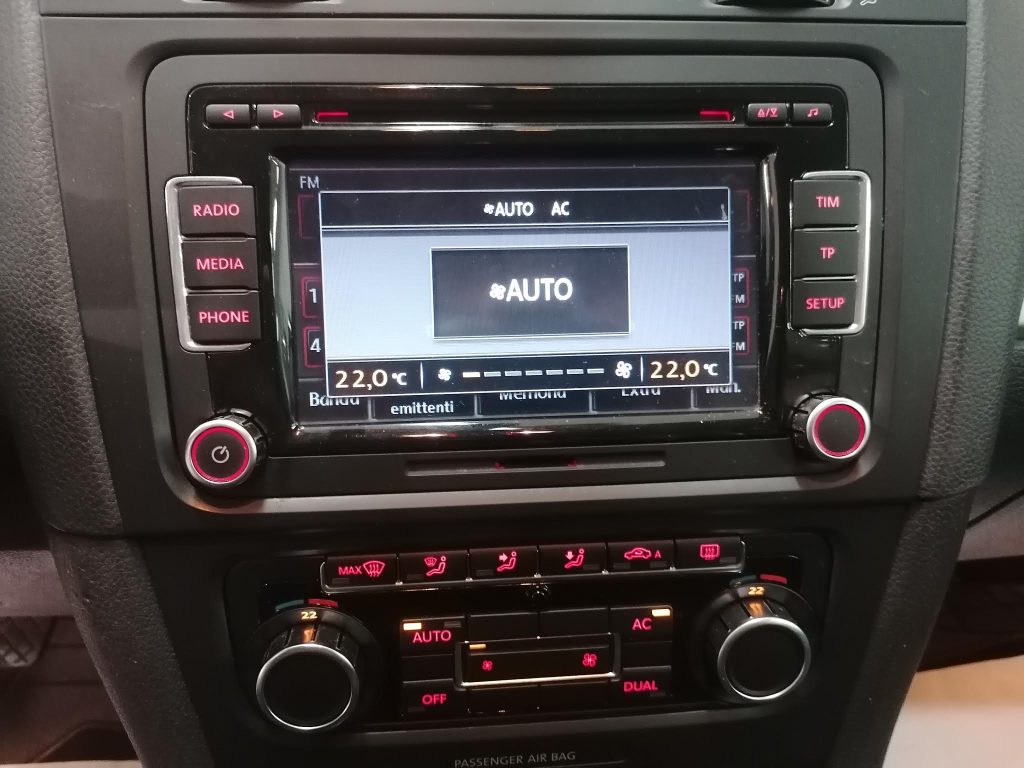 VOLKSWAGEN GOLF 2.0 TDI HIGHLINE(OK NEOPATENTATI)