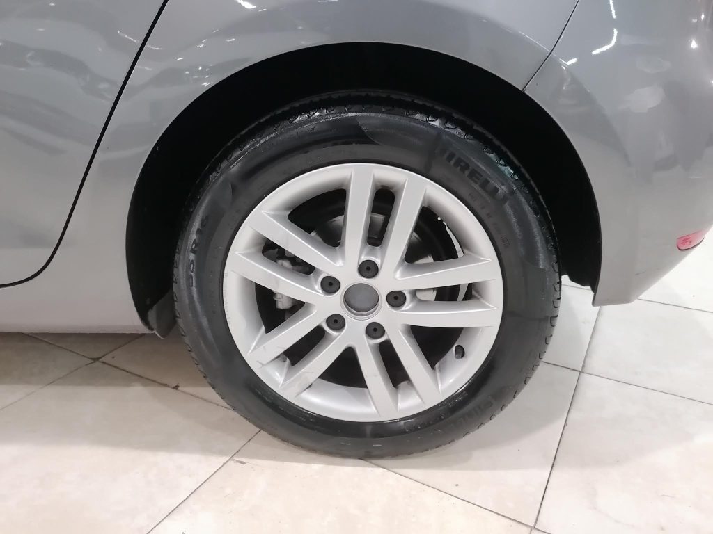 VOLKSWAGEN GOLF 2.0 TDI HIGHLINE(OK NEOPATENTATI)