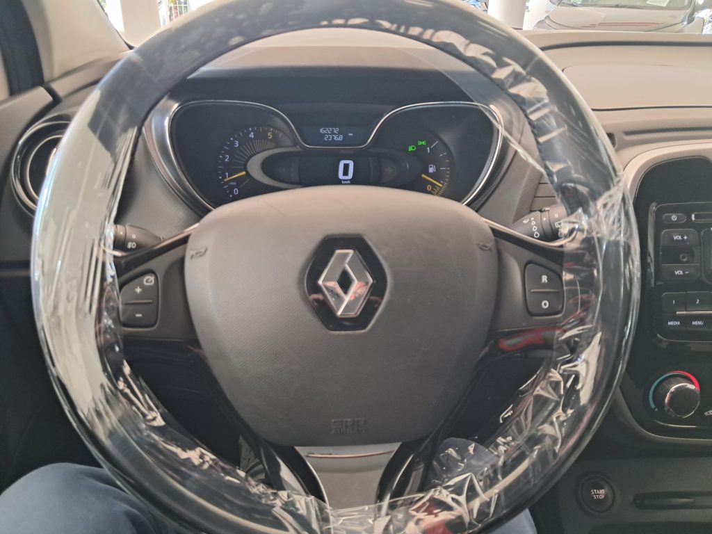 RENAULT CAPTUR 1.5 DCI R-LINK B-Color