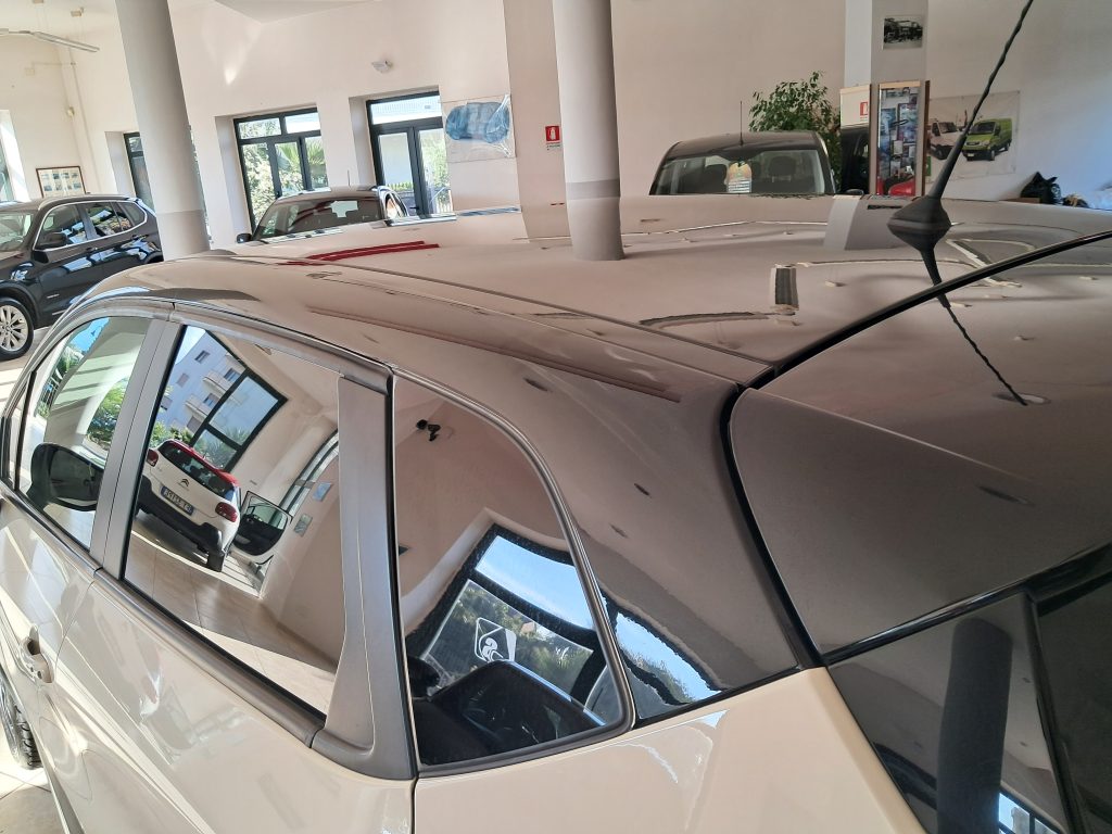 RENAULT CAPTUR 1.5 DCI R-LINK B-Color