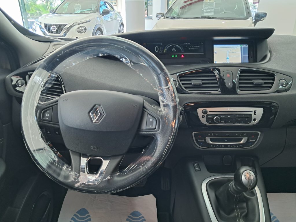 RENAULT SCENIC XMOD1.5 DCI BOSE