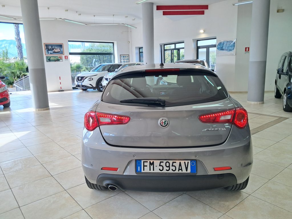 ALFA ROMEO GIULIETTA 1.6 JTDM DISTINCTIVE
