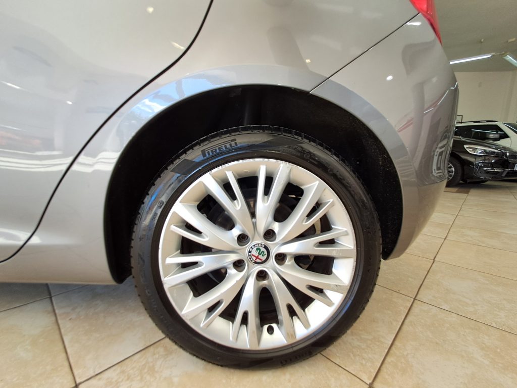 ALFA ROMEO GIULIETTA 1.6 JTDM DISTINCTIVE
