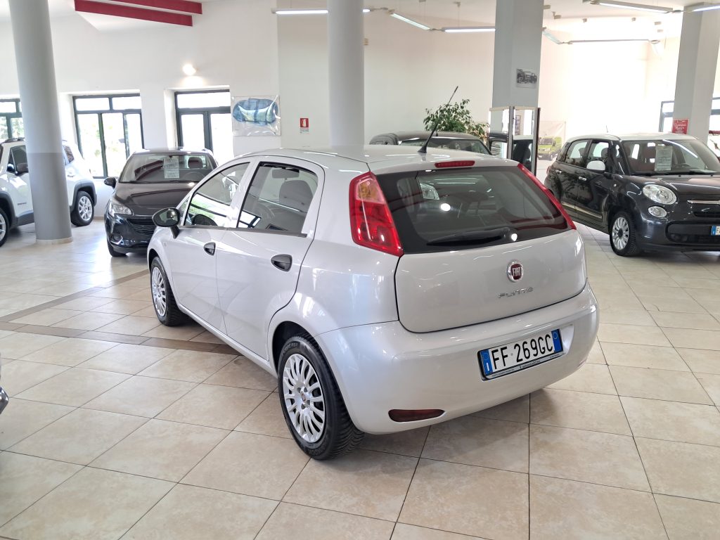FIAT PUNTO 1.2 STREET GPL(ADATTA NEOPATENTATI)