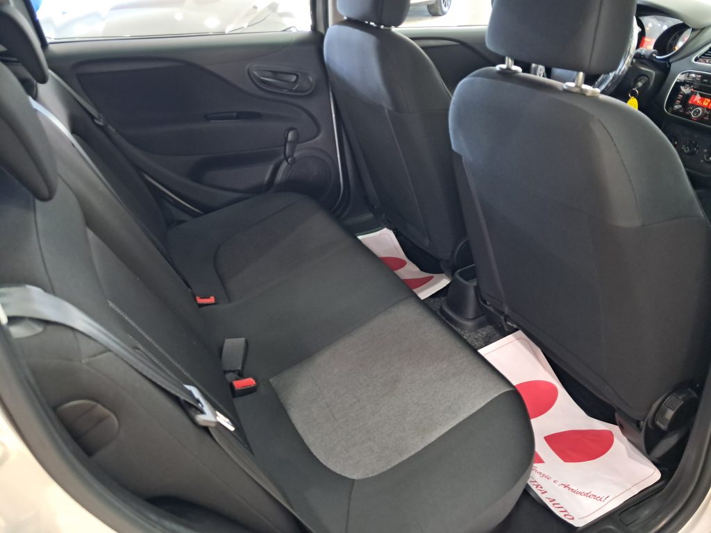 FIAT PUNTO 1.2 STREET GPL(ADATTA NEOPATENTATI)