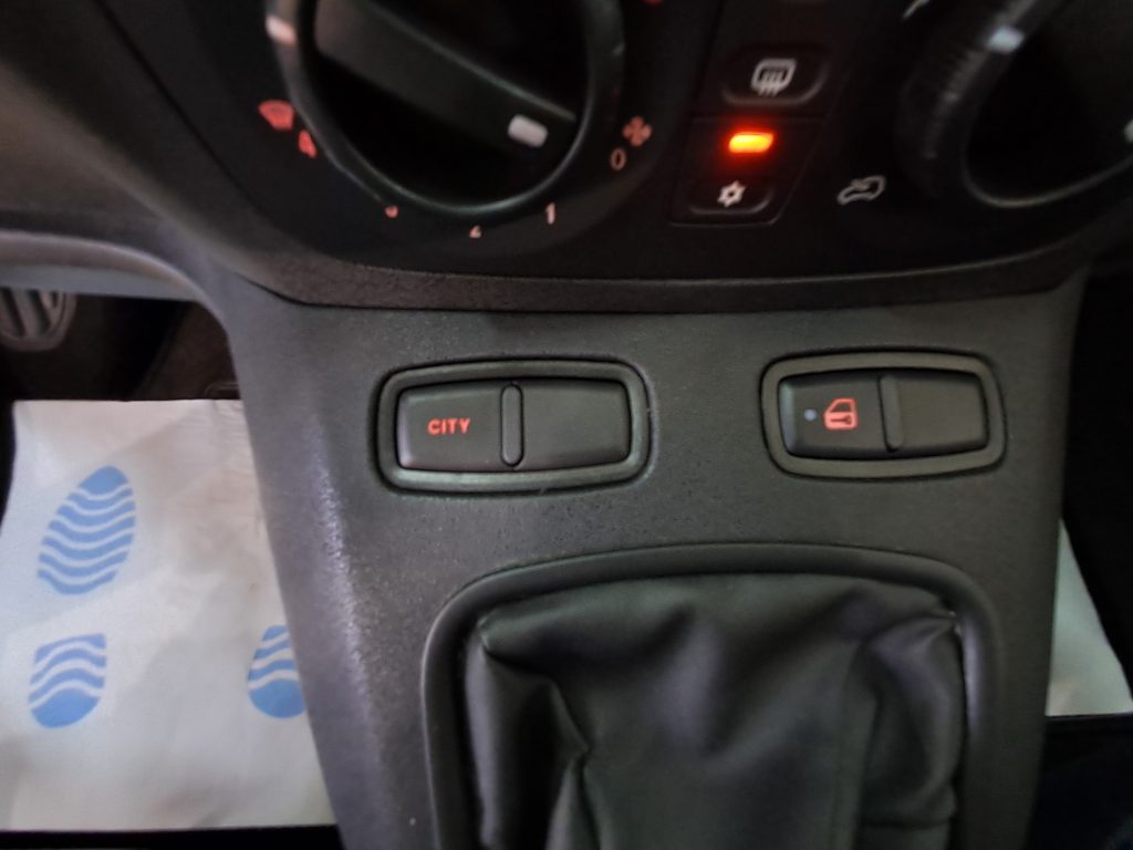 FIAT IDEA EMOTION 1.4 GPL CASA MADRE(OK NEOP.)