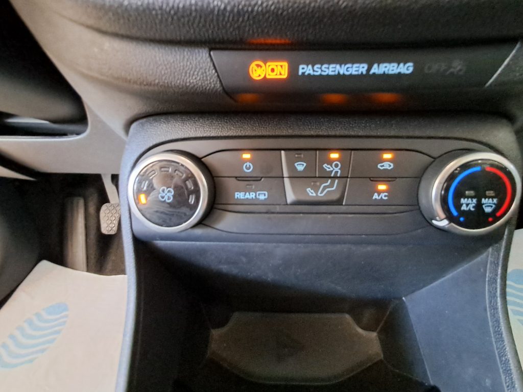 FORD FIESTA 1.O BENZINA PLUS(OK NEOPATENATI)