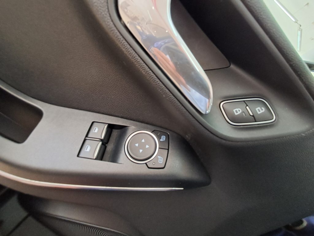 FORD FIESTA 1.O BENZINA PLUS(OK NEOPATENATI)