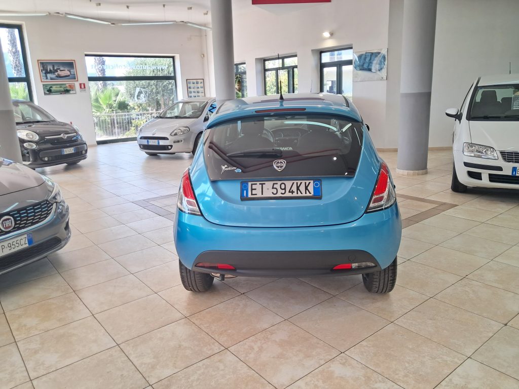 Lancia Ypsilon 1.2 5P Elefantino Blu - Neopatentati