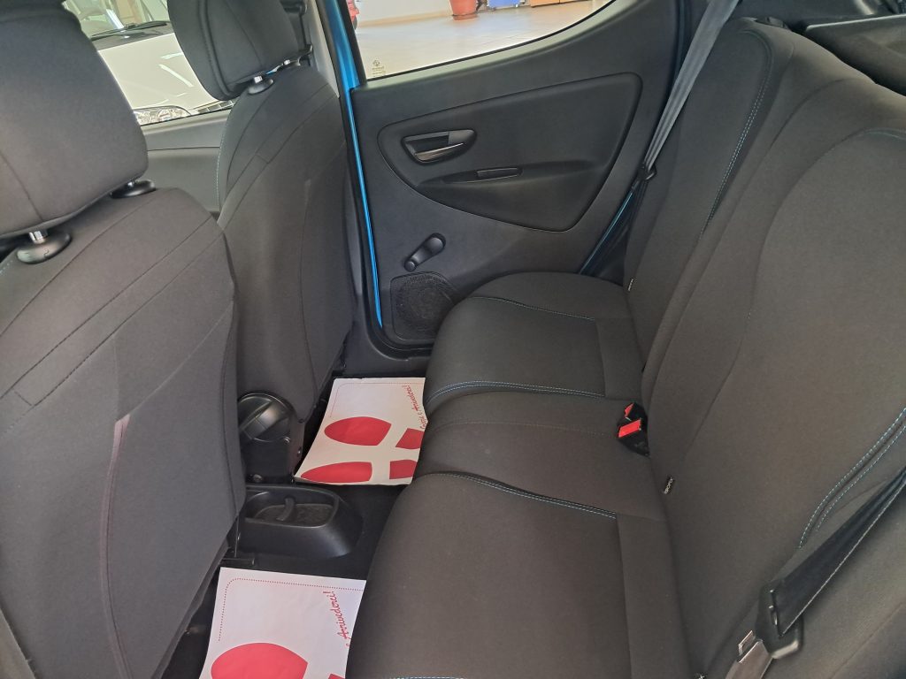 Lancia Ypsilon 1.2 5P Elefantino Blu - Neopatentati