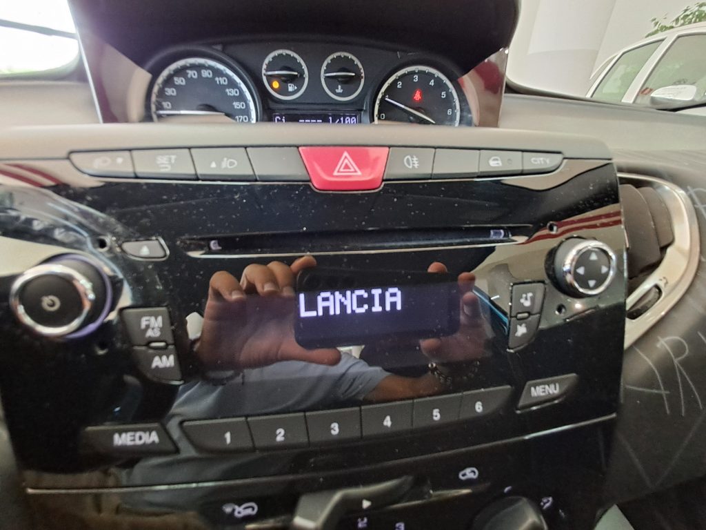 Lancia Ypsilon 1.2 5P Elefantino Blu - Neopatentati