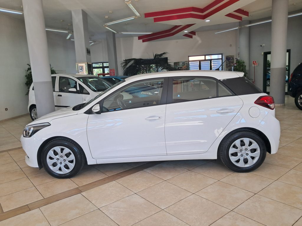 HYUNDAI I20 1.2 BENZINA