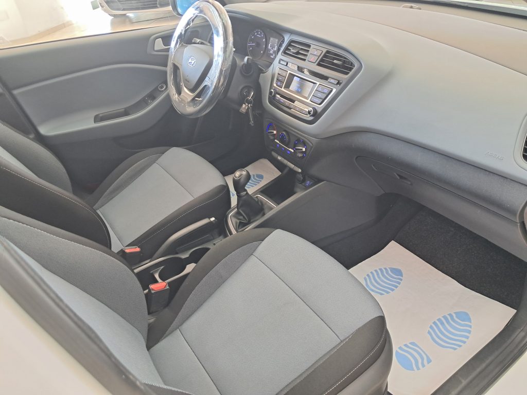 HYUNDAI I20 1.2 BENZINA