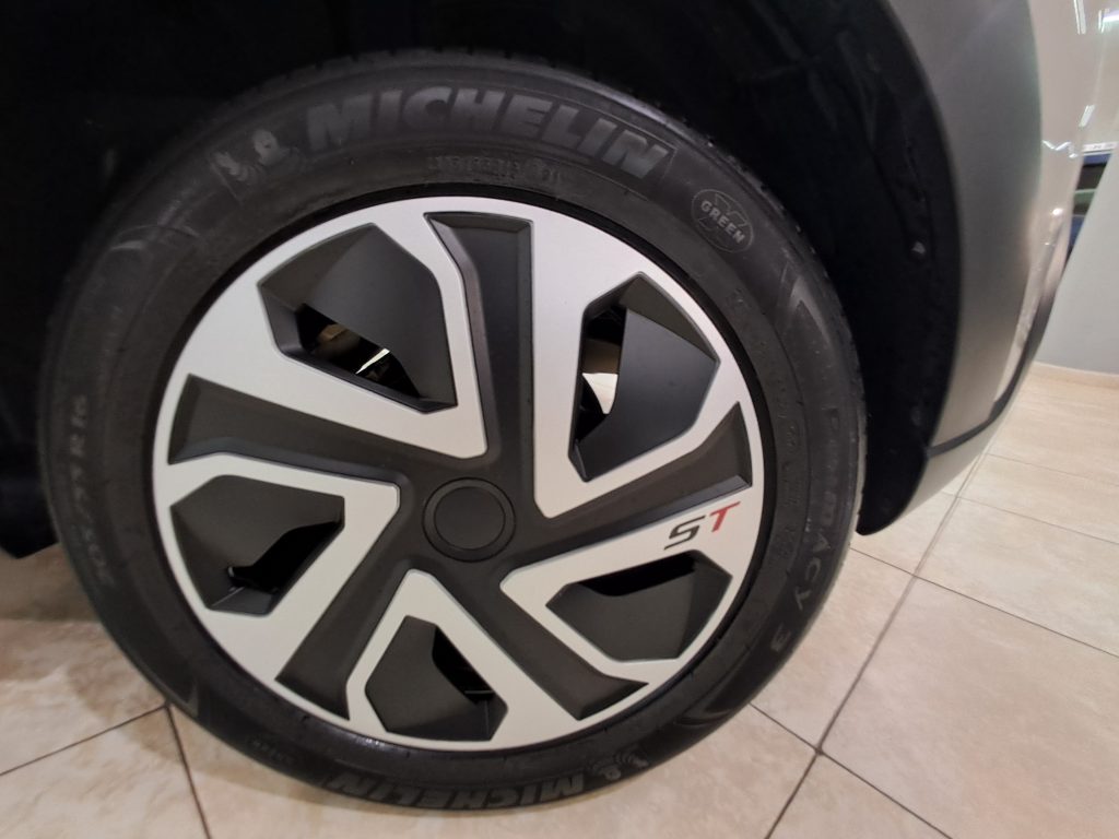 CITROEN C3 PureTech 83