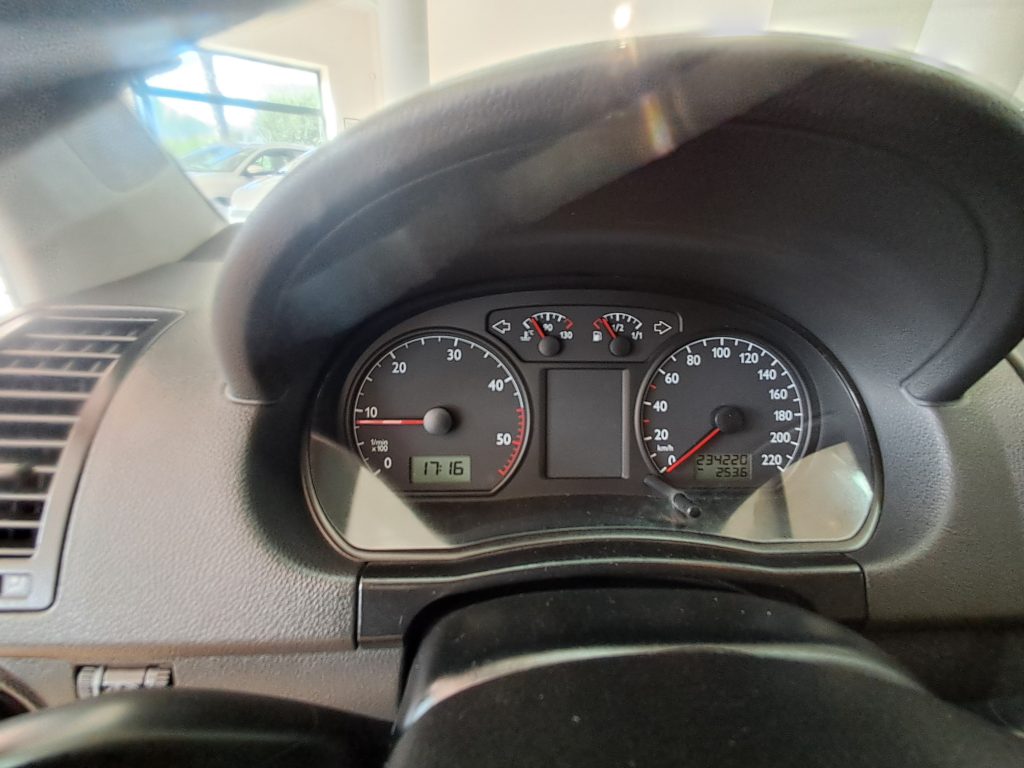 VOLKSWAGEN POLO 1.4 TDI COMFORTLINE(OK NEOPATENTATI)
