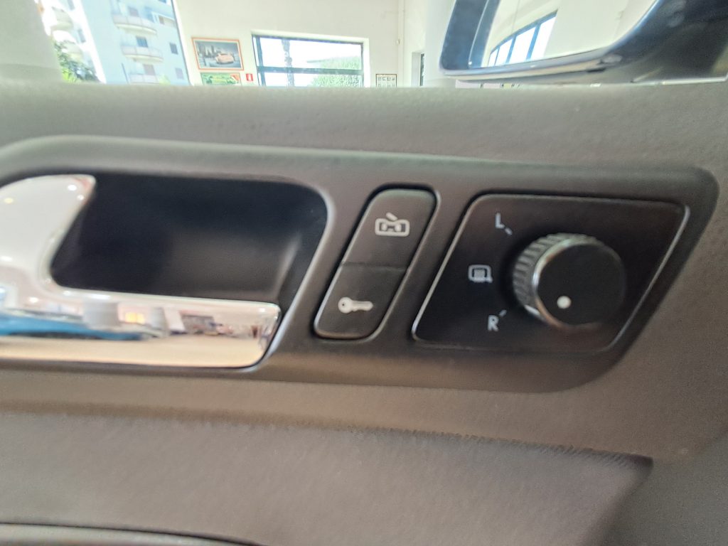 VOLKSWAGEN POLO 1.4 TDI COMFORTLINE(OK NEOPATENTATI)