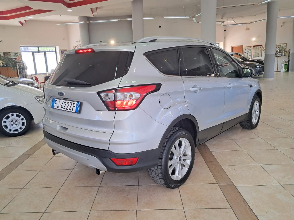 FORD KUGA 1.5 TDCI 120 CV S&S 2WD Powershift Titanium