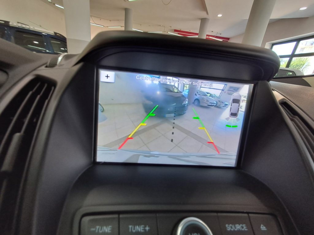 FORD KUGA 1.5 TDCI 120 CV S&S 2WD Powershift Titanium