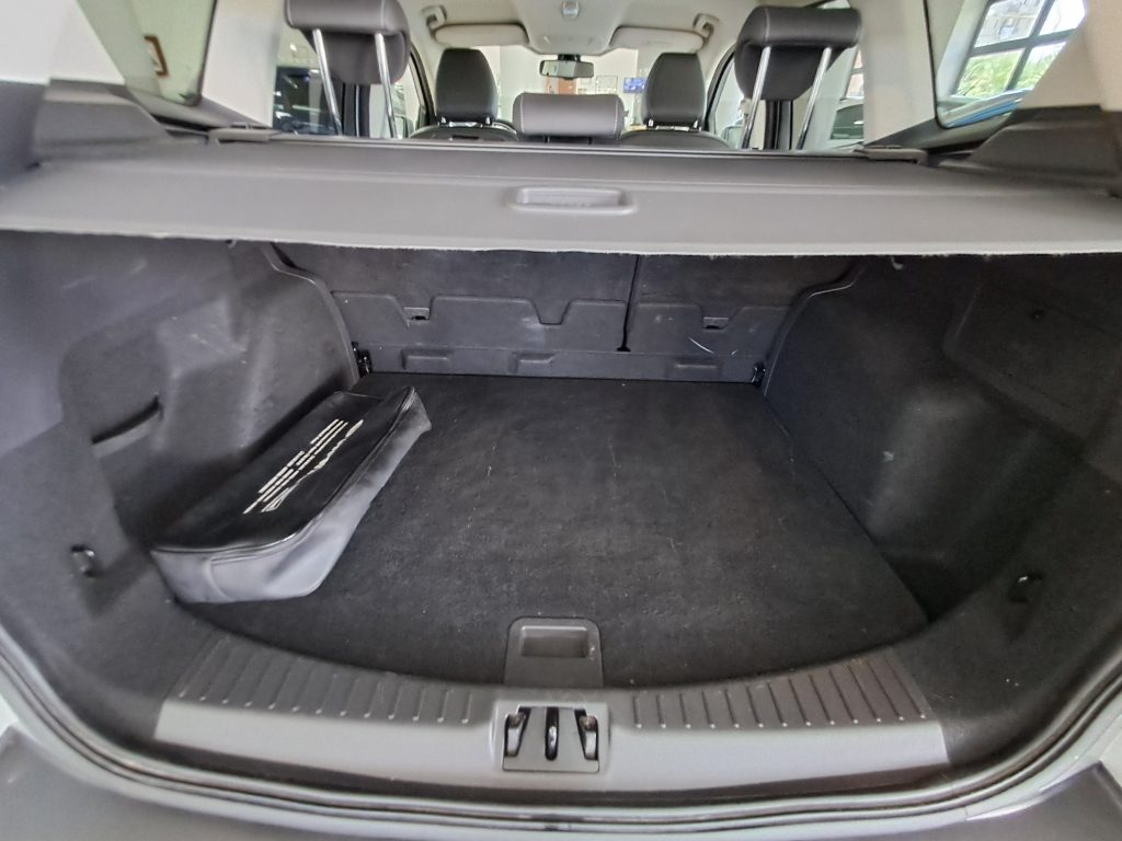FORD KUGA 1.5 TDCI 120 CV S&S 2WD Powershift Titanium