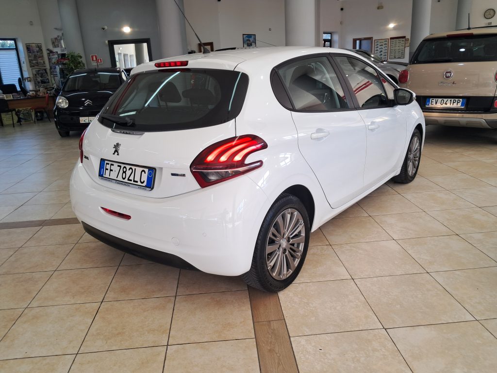 PEUGEOT 208  ALLURE 1.2 GPL(CASA MADRE) NEOPATENTATI (MOTORE NUOVO KM O)