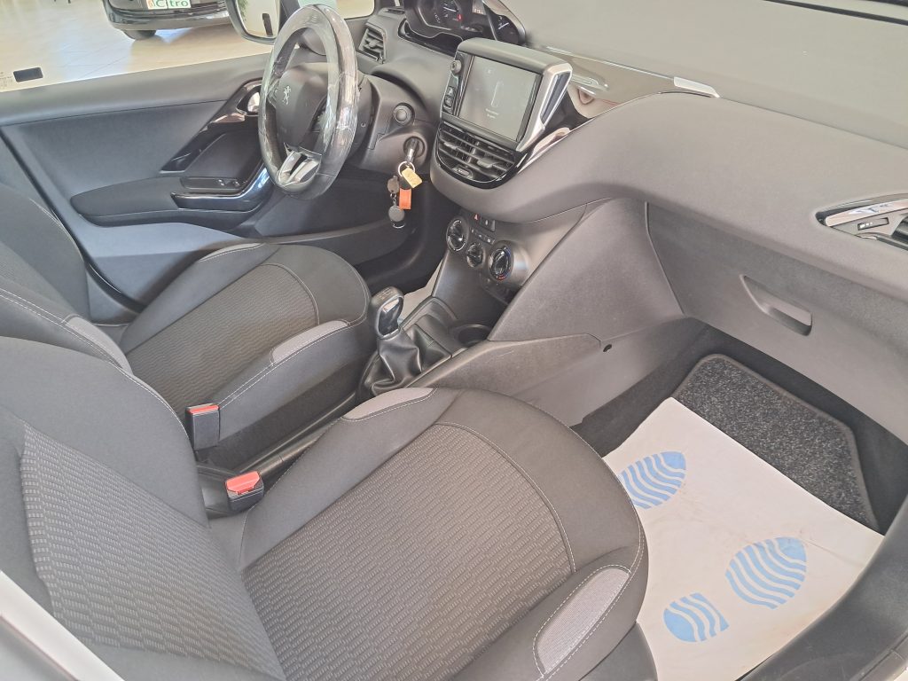PEUGEOT 208  ALLURE 1.2 GPL(CASA MADRE) NEOPATENTATI (MOTORE NUOVO KM O)