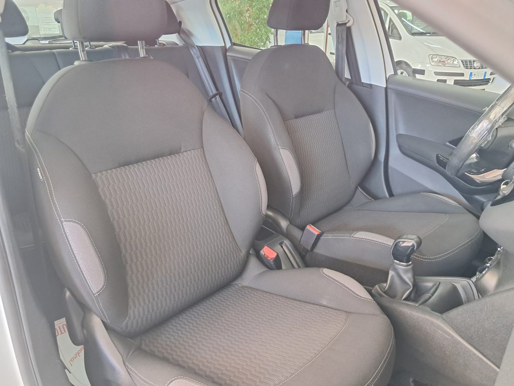 PEUGEOT 208  ALLURE 1.2 GPL(CASA MADRE) NEOPATENTATI (MOTORE NUOVO KM O)