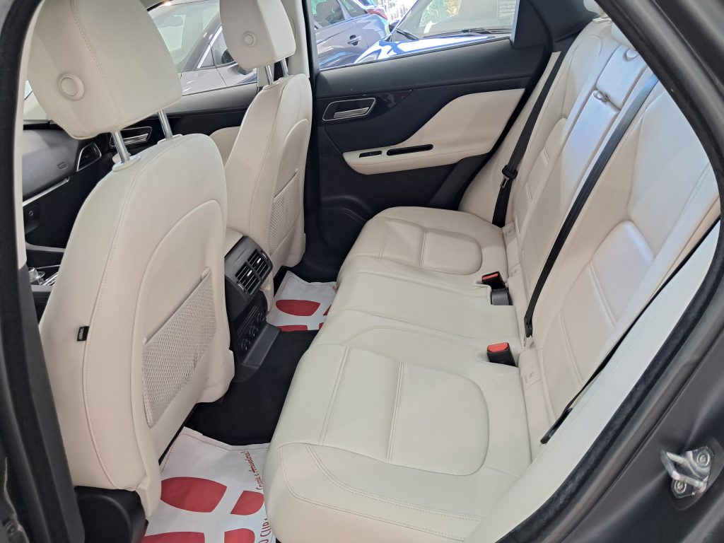 JAGUAR F-PACE PRESTIGE