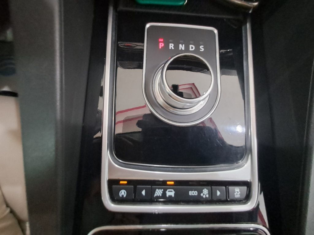 JAGUAR F-PACE PRESTIGE