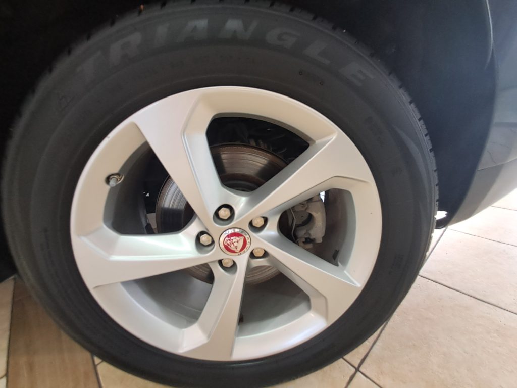 JAGUAR F-PACE PRESTIGE