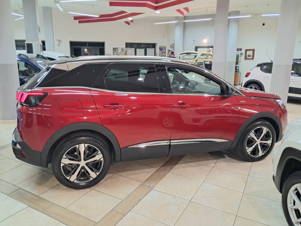 PEUGEOT 3008 1.5 HDI GT LINE CAMBIO AUTOMATICO
