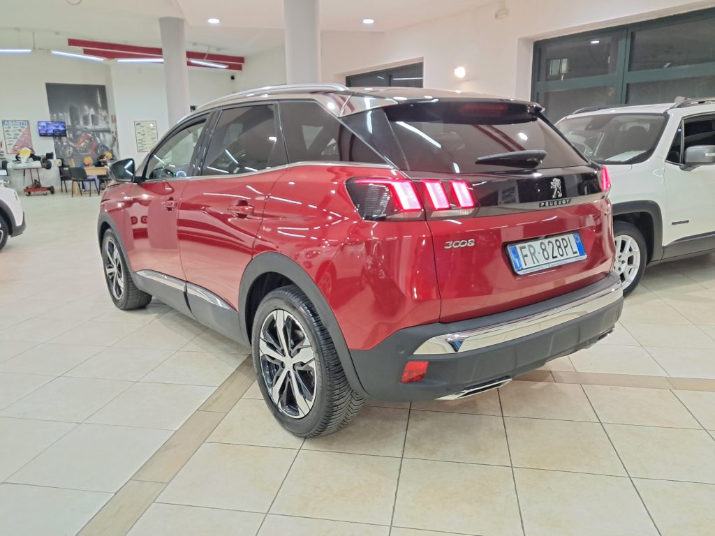 PEUGEOT 3008 1.5 HDI GT LINE CAMBIO AUTOMATICO