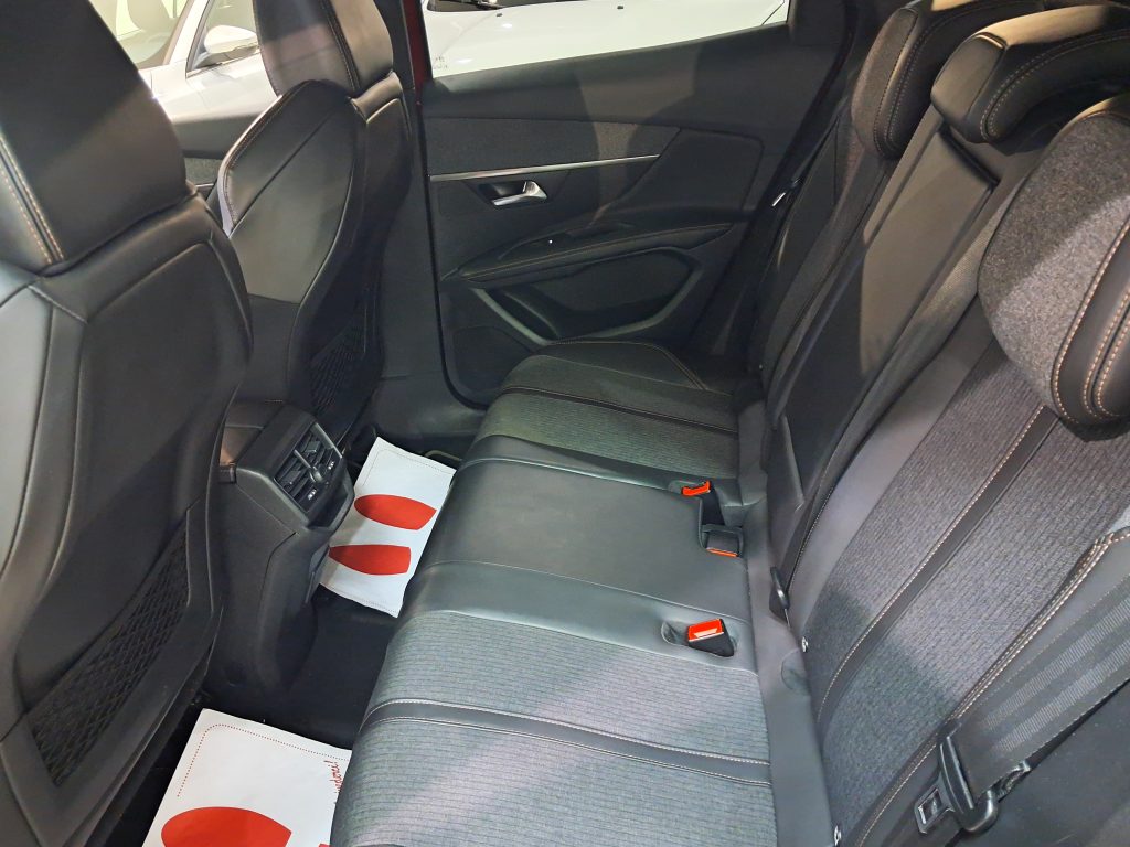 PEUGEOT 3008 1.5 HDI GT LINE CAMBIO AUTOMATICO