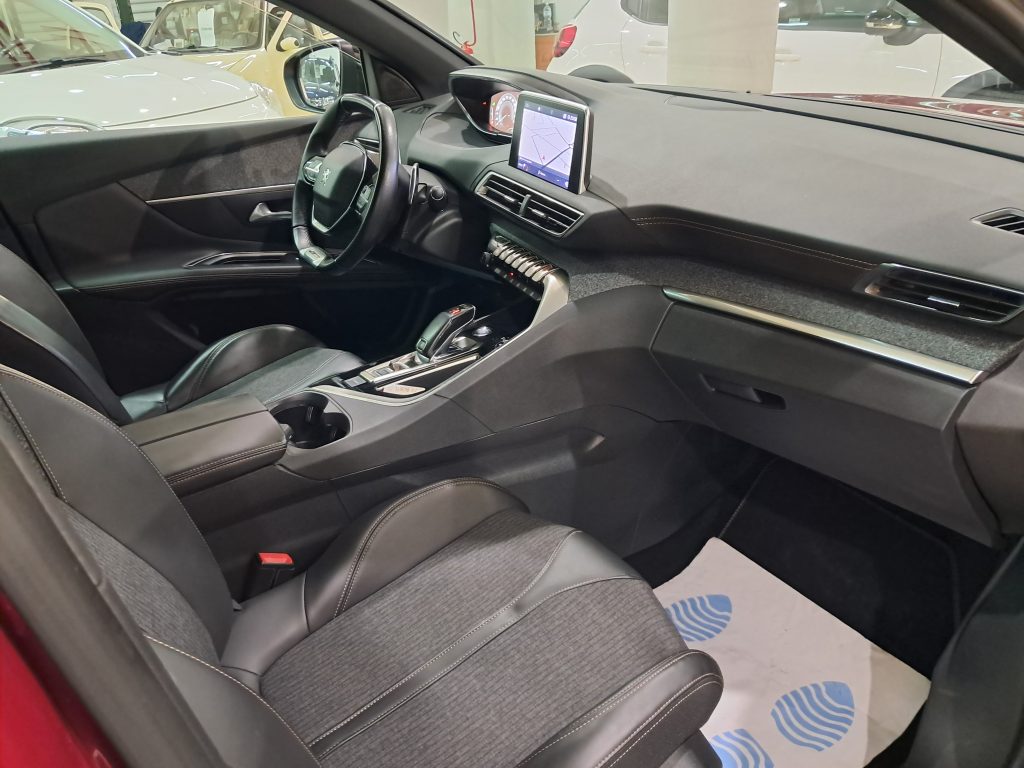 PEUGEOT 3008 1.5 HDI GT LINE CAMBIO AUTOMATICO