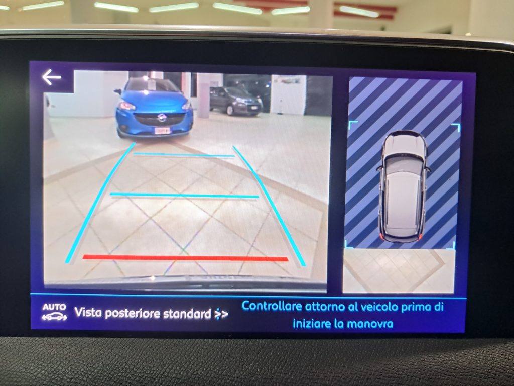 PEUGEOT 3008 1.5 HDI GT LINE CAMBIO AUTOMATICO