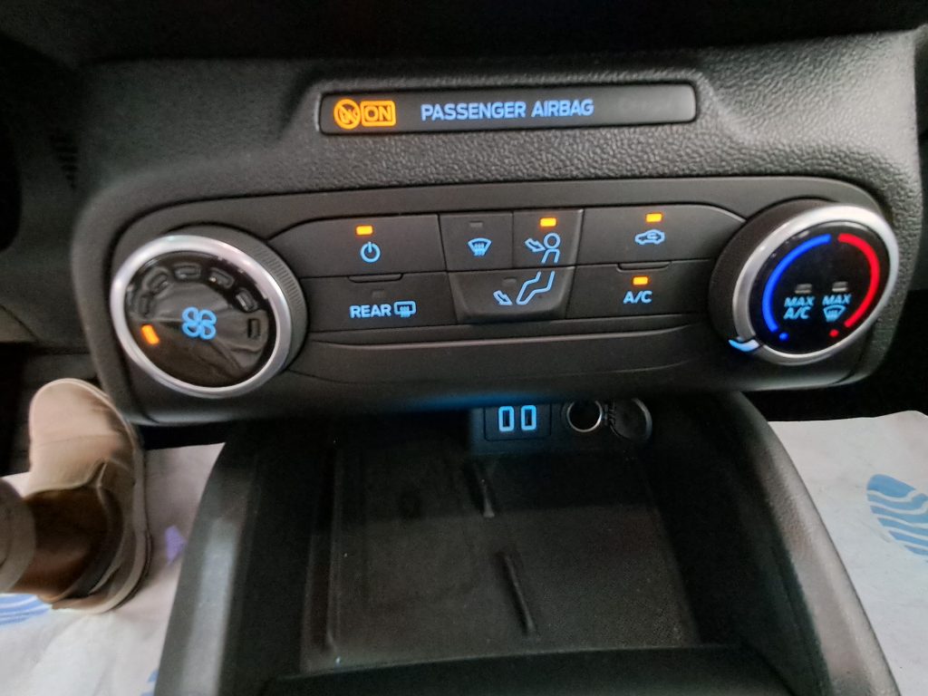 FORD FOCUS SW 1.0 ECOBOST HYBRID BUSINESS