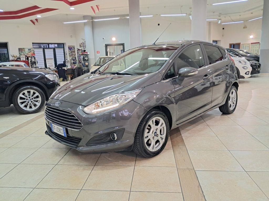 FORD FIESTA 1.4 GPL CASA MADRE TITANIUM(ADATTA NEOPATENTATI)