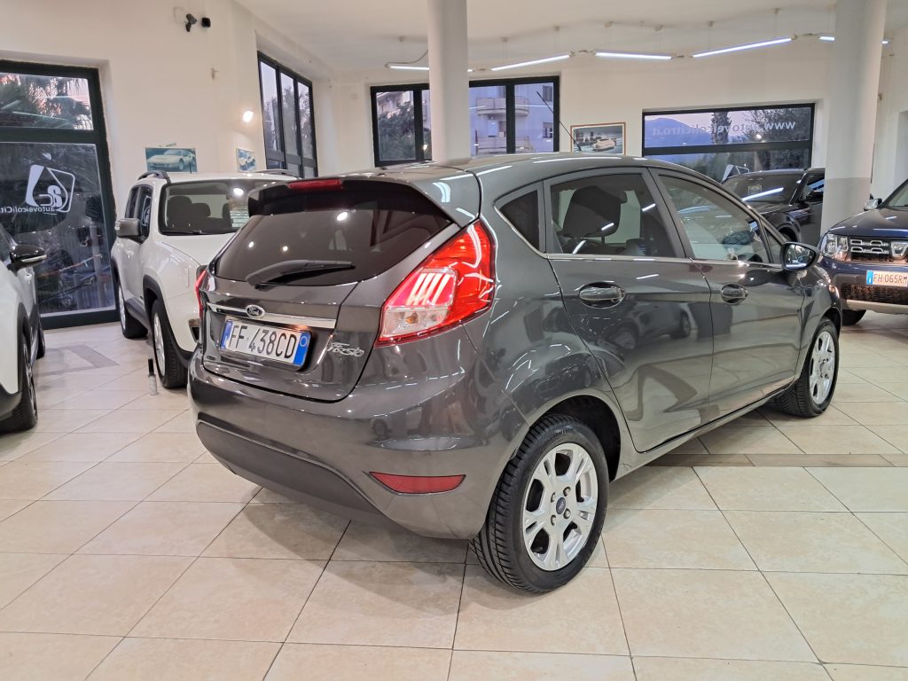 FORD FIESTA 1.4 GPL CASA MADRE TITANIUM(ADATTA NEOPATENTATI)