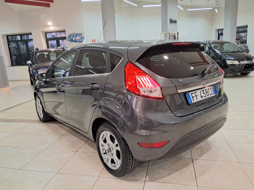 FORD FIESTA 1.4 GPL CASA MADRE TITANIUM(ADATTA NEOPATENTATI)