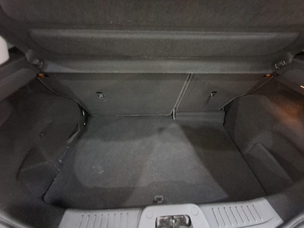 FORD FIESTA 1.4 GPL CASA MADRE TITANIUM(ADATTA NEOPATENTATI)