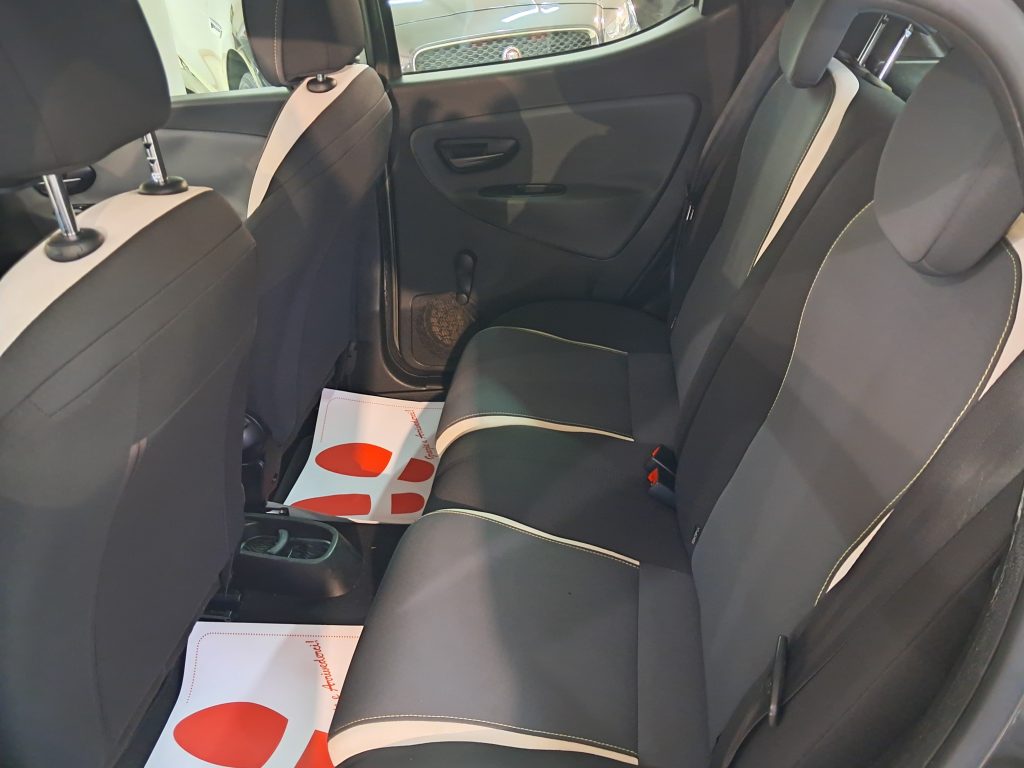 Lancia Ypsilon 1.2 5P Elefantino Blu - Neopatentati