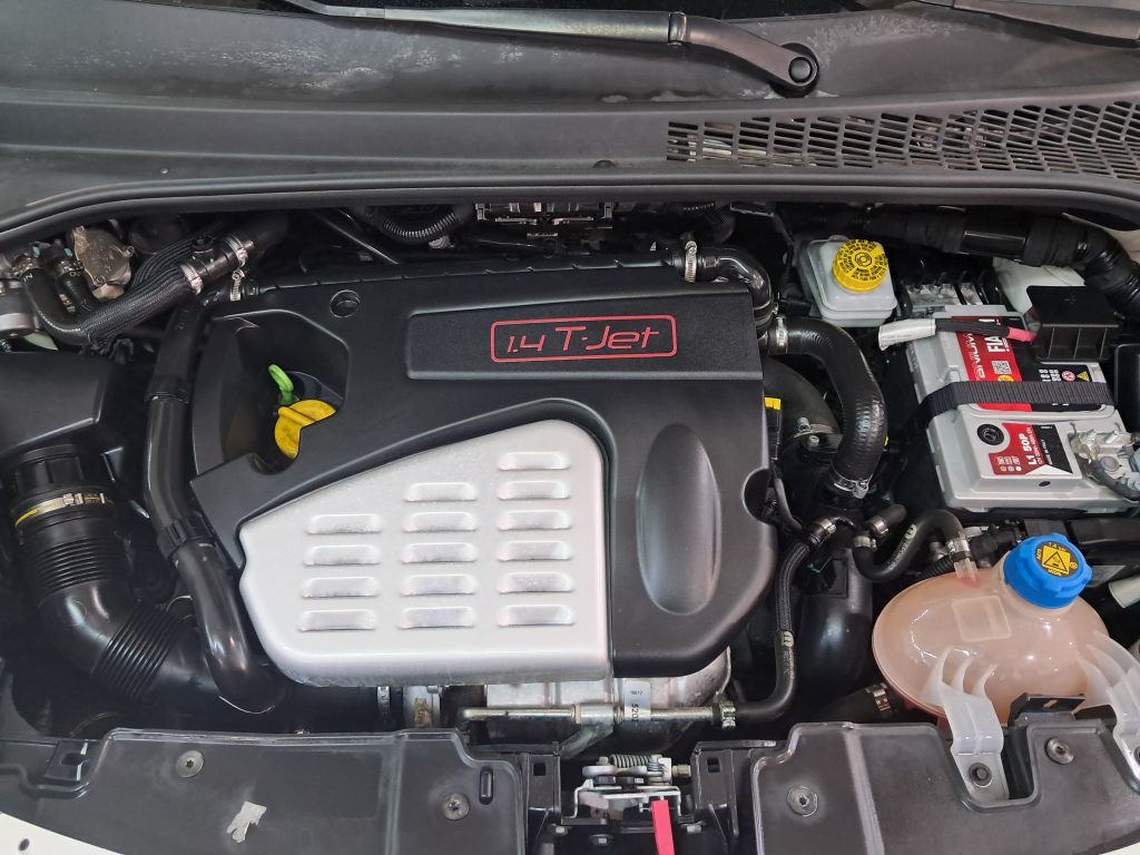 FIAT 500L UCONNECT MIRROR 1.4 TURBO GPL(CASA MADRE)