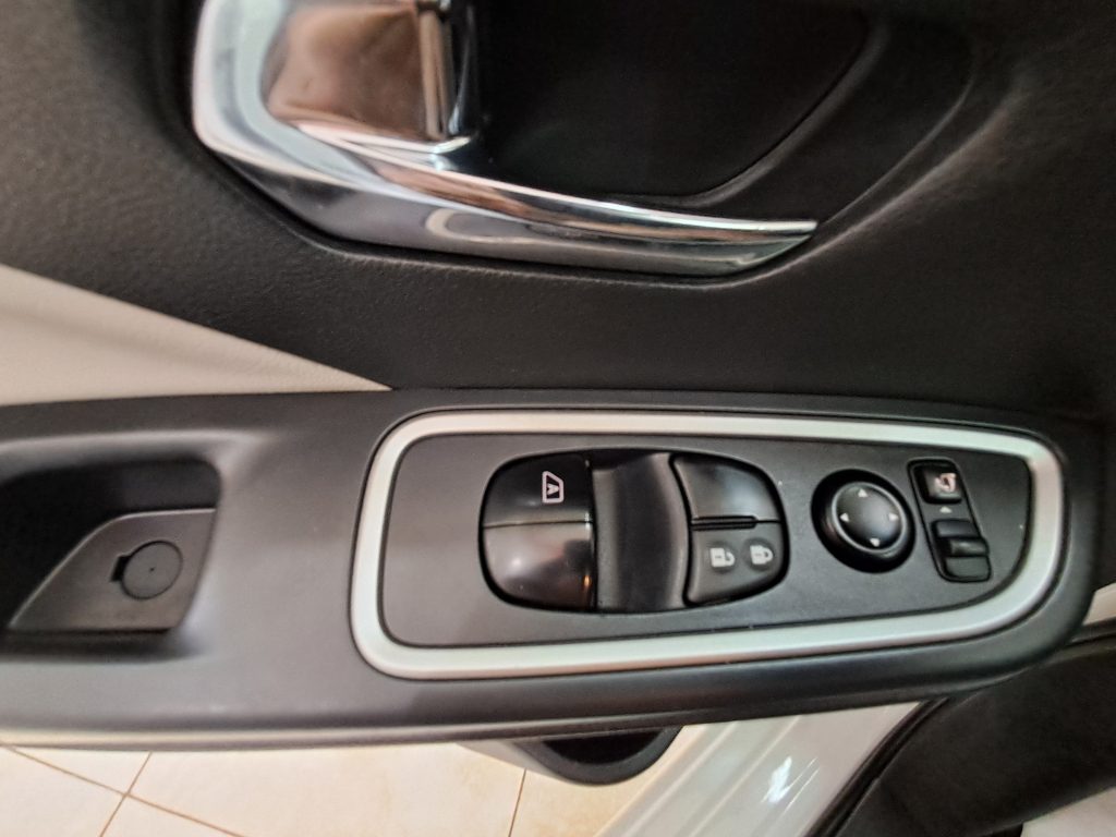 NISSAN MICRA 1.5 DCI TEKNA