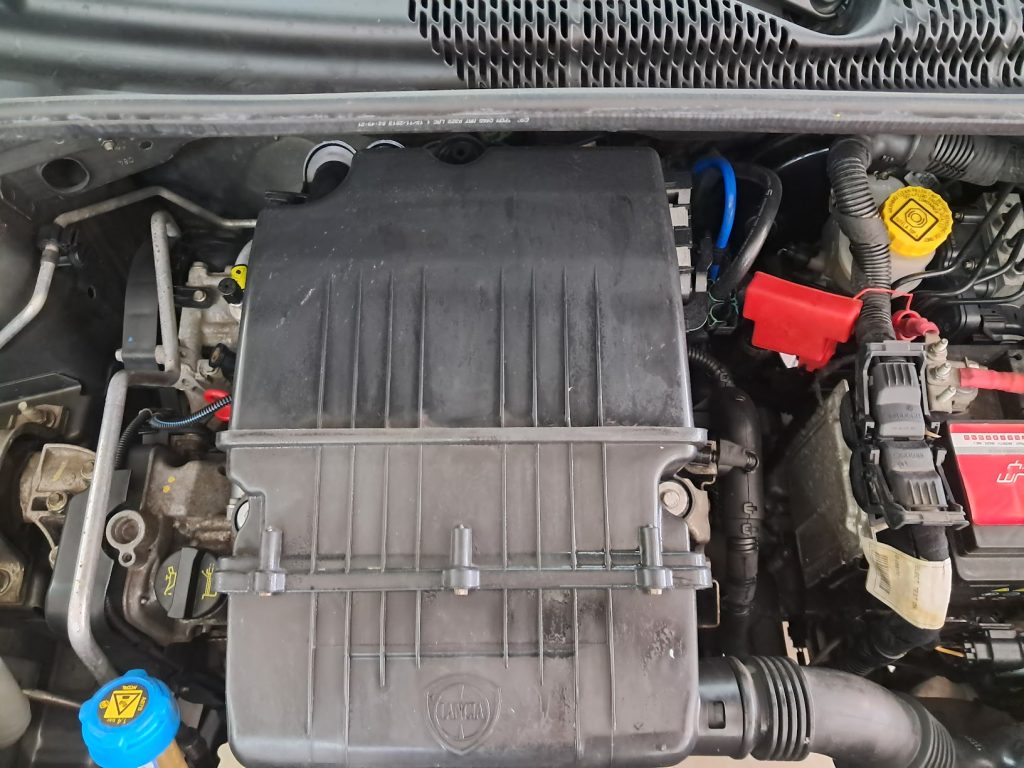 Lancia Ypsilon 1.2 5P Elefantino Blu - Neopatentati