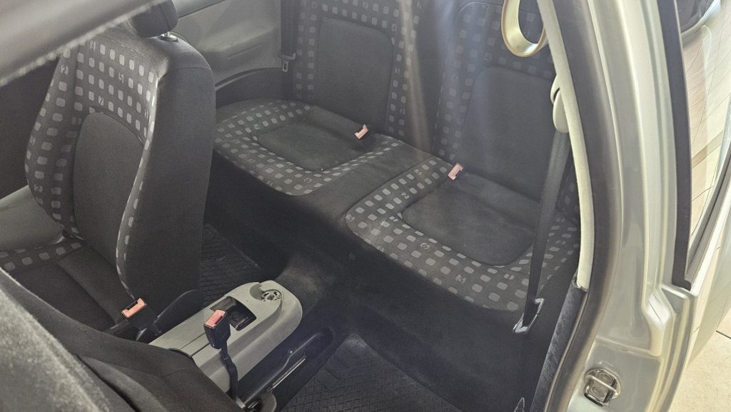 VOLKSWAGEN NEEW BEETLE KITE