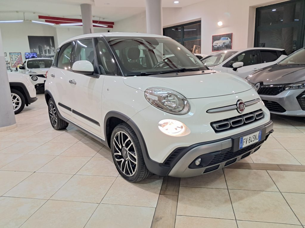 FIAT 500L CITY CROSS UCONNECT