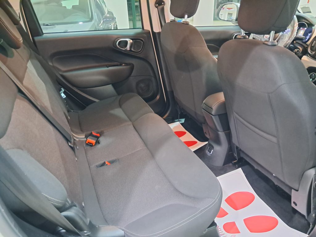 FIAT 500L CITY CROSS UCONNECT