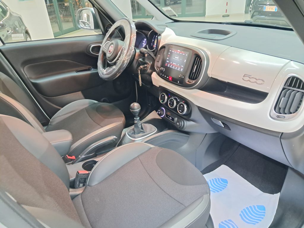 FIAT 500L CITY CROSS UCONNECT