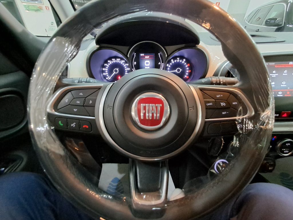 FIAT 500L CITY CROSS UCONNECT