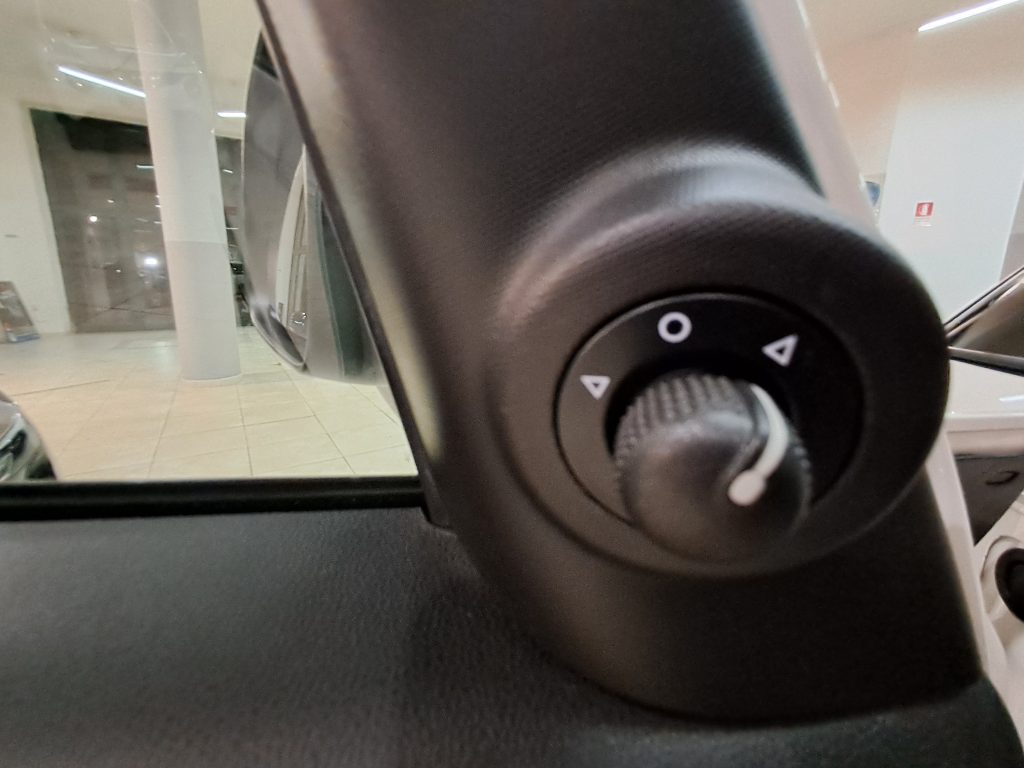 FIAT 500L CITY CROSS UCONNECT